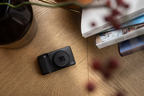 Ricoh GR IV HDF